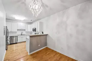 34435 N Old Walnut Cir, Gurnee, IL 60031 - Photo 9