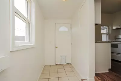 1107 E Joliet Street, Crown Point, IN 46307 - Photo 5