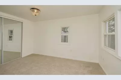 1107 E Joliet Street, Crown Point, IN 46307 - Photo 7