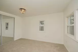 1107 E Joliet St, Crown Point, IN 46307 - Photo 7