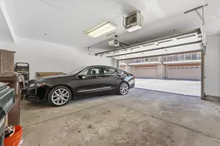 8625 Niles Center Rd, Skokie, IL 60077 - Photo 17