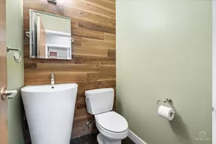 3547 N Reta Ave, Chicago, IL 60657 - Photo 31