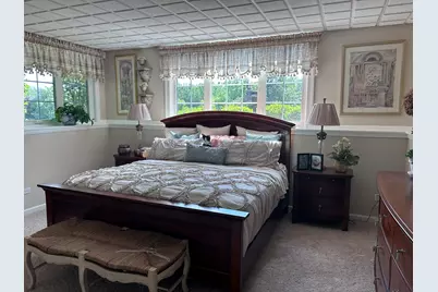 8 Canterbury Court, Lake in the Hills, IL 60156 - Photo 17
