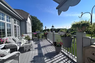 8 Canterbury Ct, Lake in the Hills, IL 60156 - Photo 19