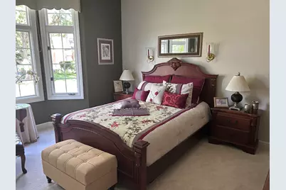8 Canterbury Court, Lake in the Hills, IL 60156 - Photo 11