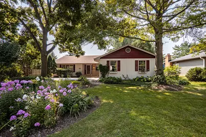 915 S Jefferson Street, Batavia, IL 60510 - Photo 1