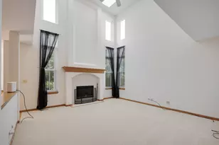 2519 Crestview Dr, Aurora, IL 60502 - Photo 11