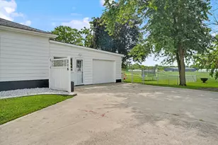 [Address not provided], Paxton, IL 60957 - Photo 29