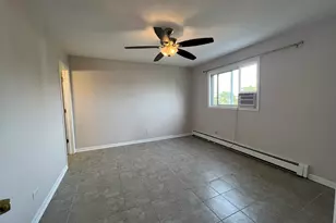 355 Bluff Ave, La Grange, IL 60525 - Photo 21