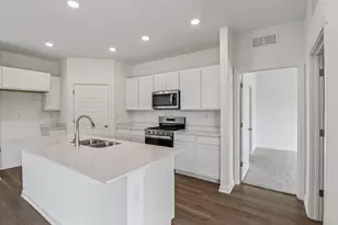 2282 Redwood Trl, Wonder Lake, IL 60097 - Photo 7