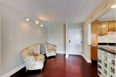 2015 S Finley Road #512, Lombard, IL 60148 - Photo 13