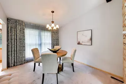 803 E Valley Lane, Arlington Heights, IL 60004 - Photo 7