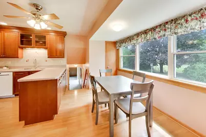 803 E Valley Lane, Arlington Heights, IL 60004 - Photo 15