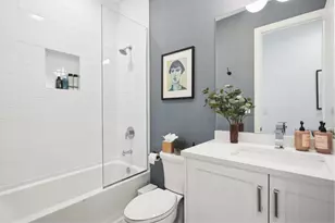 2122 W Crystal St, Chicago, IL 60622 - Photo 9