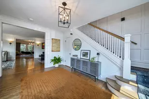 1031 E Bauer Rd, Naperville, IL 60563 - Photo 7