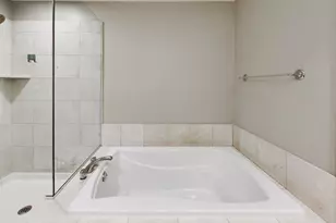 530 N Lake Shore Dr, Chicago, IL 60611 - Photo 27