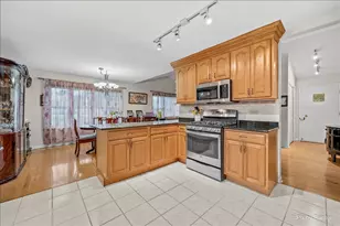2530 Old Glenview Rd, Wilmette, IL 60091 - Photo 15