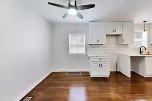 2504 E 96th St, Chicago, IL 60617 - Photo 7