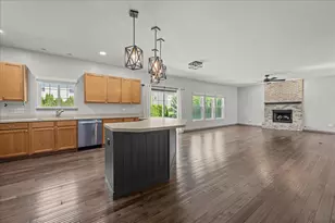 1149 Motz St, Elburn, IL 60119 - Photo 9