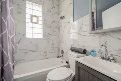 2818 N Ashland Avenue #1, Chicago, IL 60657 - Photo 11