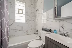 2818 N Ashland Ave, Chicago, IL 60657 - Photo 11