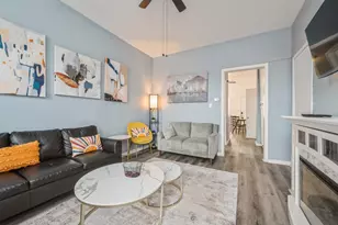 2818 N Ashland Ave, Chicago, IL 60657 - Photo 3