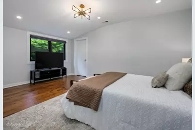 344 E Witchwood Lane, Lake Bluff, IL 60044 - Photo 21