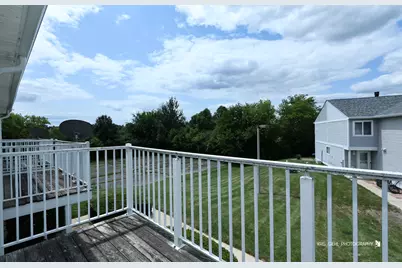 521 Meadow Green Lane #521, Round Lake Beach, IL 60073 - Photo 13