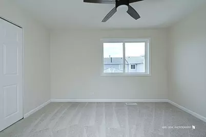 521 Meadow Green Lane #521, Round Lake Beach, IL 60073 - Photo 15