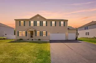 2905 Plumrose Ln, McHenry, IL 60050 - Photo 1