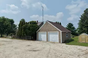 1066 E 1100 North Rd, Onarga, IL 60955 - Photo 7