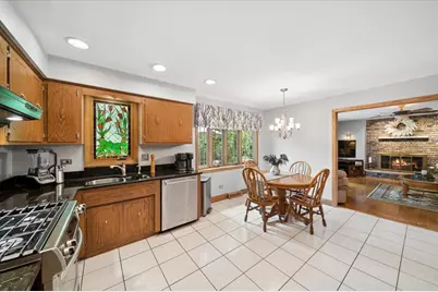 13332 Medina Drive, Orland Park, IL 60462 - Photo 9