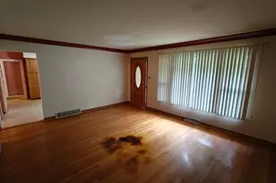 17717 Bernadine St, Lansing, IL 60438 - Photo 9