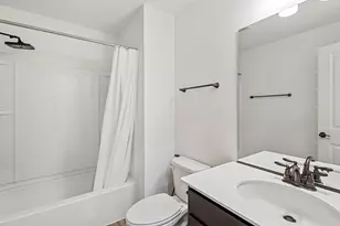 1231 Josiah Rd, Naperville, IL 60563 - Photo 15