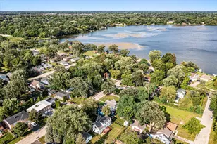 29 Glenwood Dr, Round Lake Beach, IL 60073 - Photo 35
