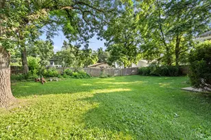 29 Glenwood Dr, Round Lake Beach, IL 60073 - Photo 29
