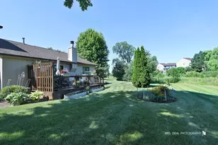 860 Stratford Ct, Grayslake, IL 60030 - Photo 23
