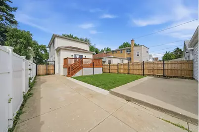 2231 N 75th Avenue, Elmwood Park, IL 60707 - Photo 35