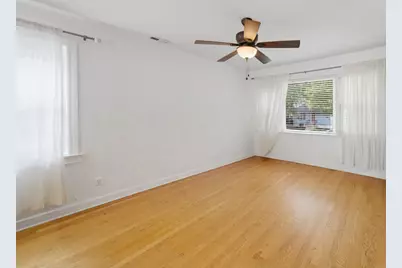 2231 N 75th Avenue, Elmwood Park, IL 60707 - Photo 7