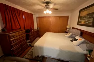 852 Carr St, Elgin, IL 60123 - Photo 9