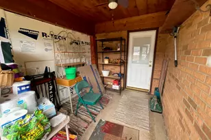852 Carr St, Elgin, IL 60123 - Photo 25
