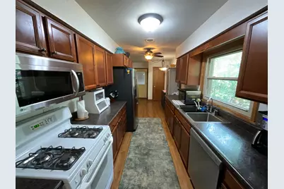 852 Carr Street, Elgin, IL 60123 - Photo 7