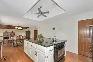 24123 Brancaster Dr, Naperville, IL 60564 - Photo 13