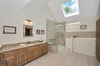 24123 Brancaster Drive, Naperville, IL 60564 - Photo 23