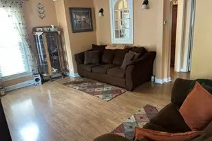 17611 Maple St, Lansing, IL 60438 - Photo 9