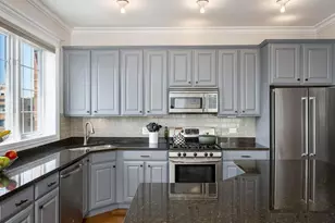 1453 W Irving Park Rd, Chicago, IL 60613 - Photo 11