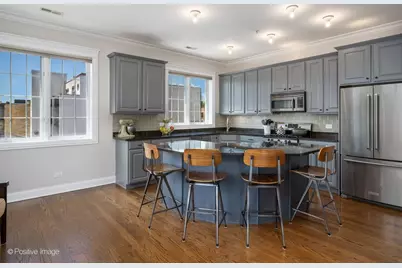 1453 W Irving Park Road #305, Chicago, IL 60613 - Photo 11