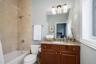 1453 W Irving Park Rd, Chicago, IL 60613 - Photo 17