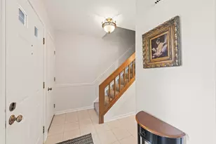 27W327 Providence Ln, Winfield, IL 60190 - Photo 3