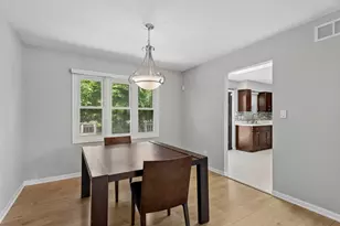 2214 Hamilton Ln, Darien, IL 60561 - Photo 5